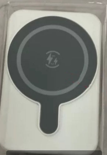 Mini Fast Charging Magnetic Wireless Power Bank 5000 MAh Portable - Fast, Snap-On Charging Anywhere